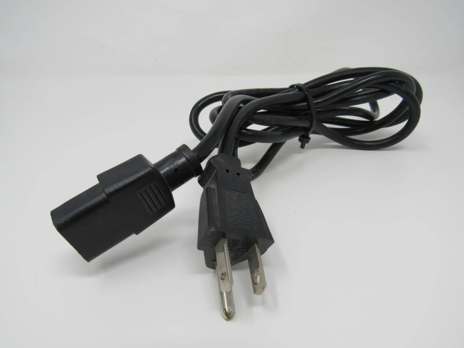 Biz Link Power Cord 5.5 ft NEMA 5-15P IEC C13 -- Used