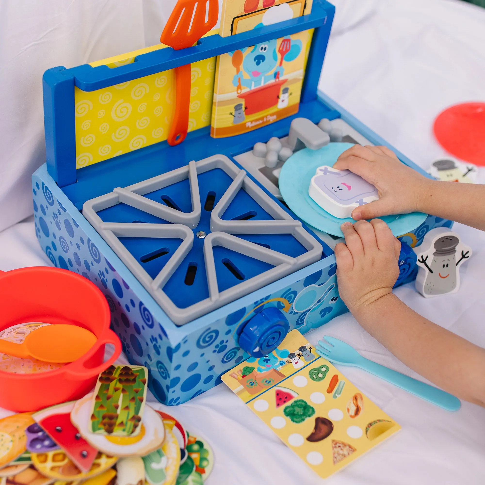 Blue's Clues & You! Wooden Cooking Play Set