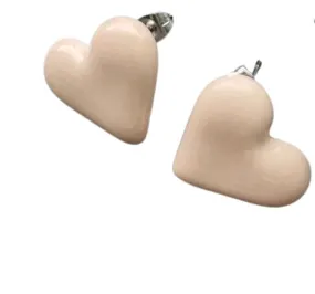 CHLOÉ JULIETTE STUDIO Hearts stud nude