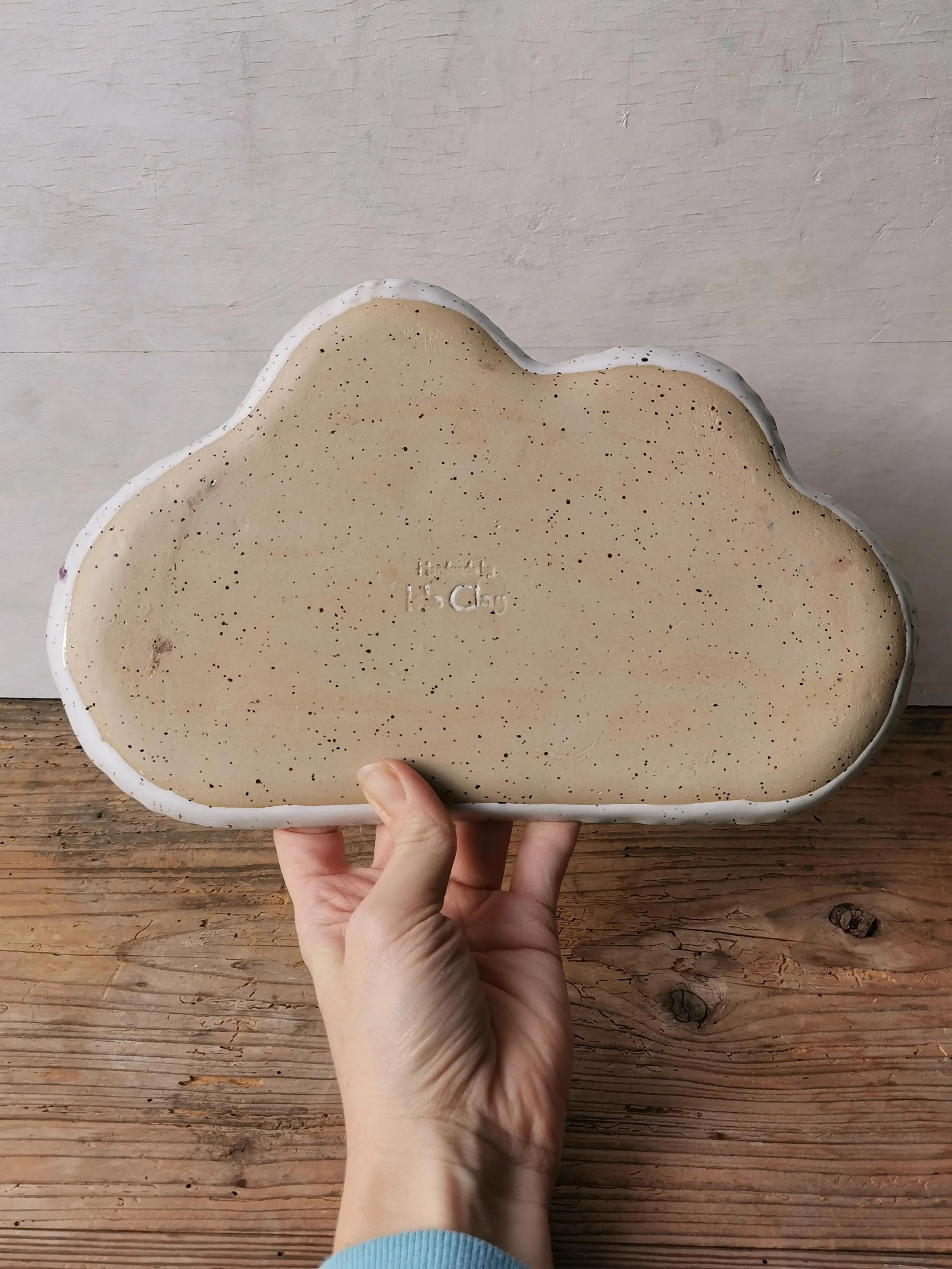 Cloud serving platter