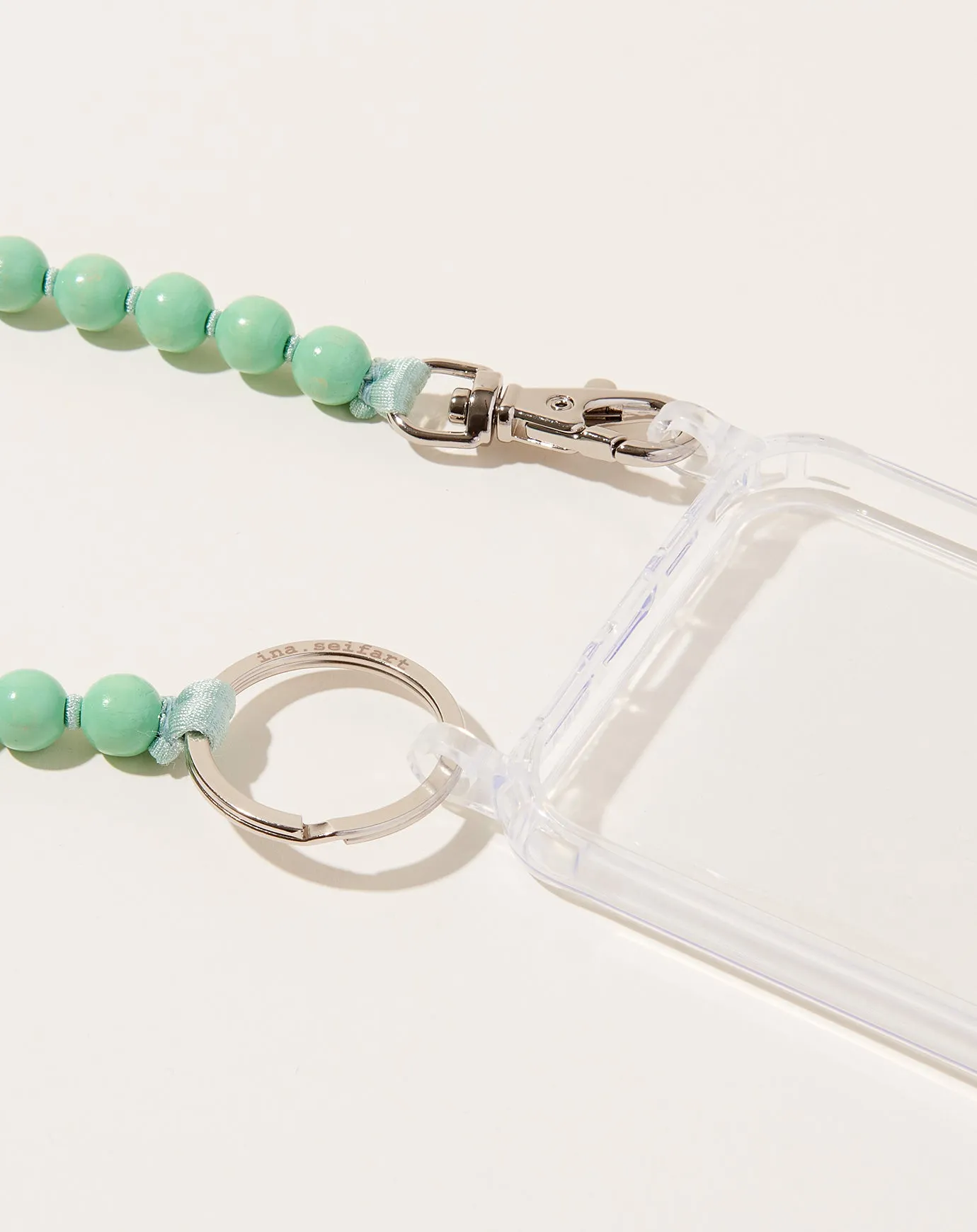 Handykette iPhone Necklace in Pastel Green on Salvia