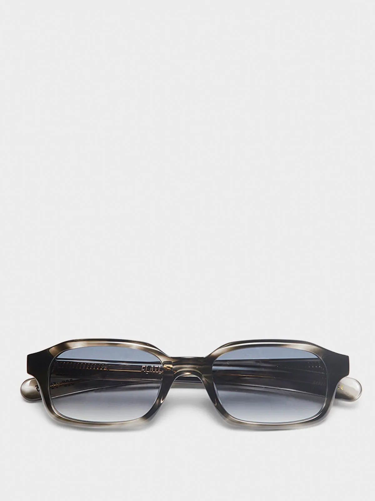 Hanky Sunglasses in Grey Havana and Smoke Gradient Lens