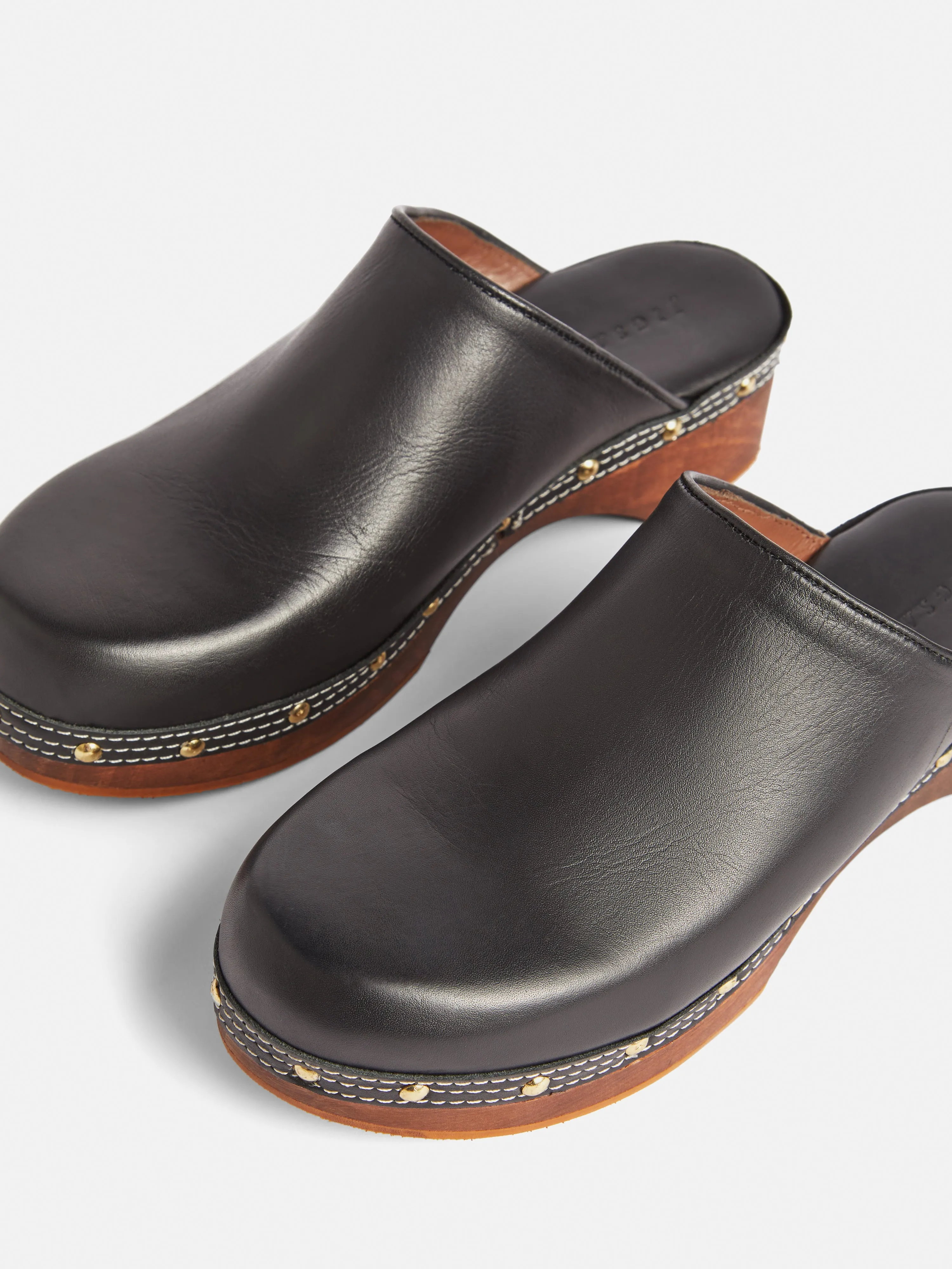 Hayle Wooden Leather Clog | Black