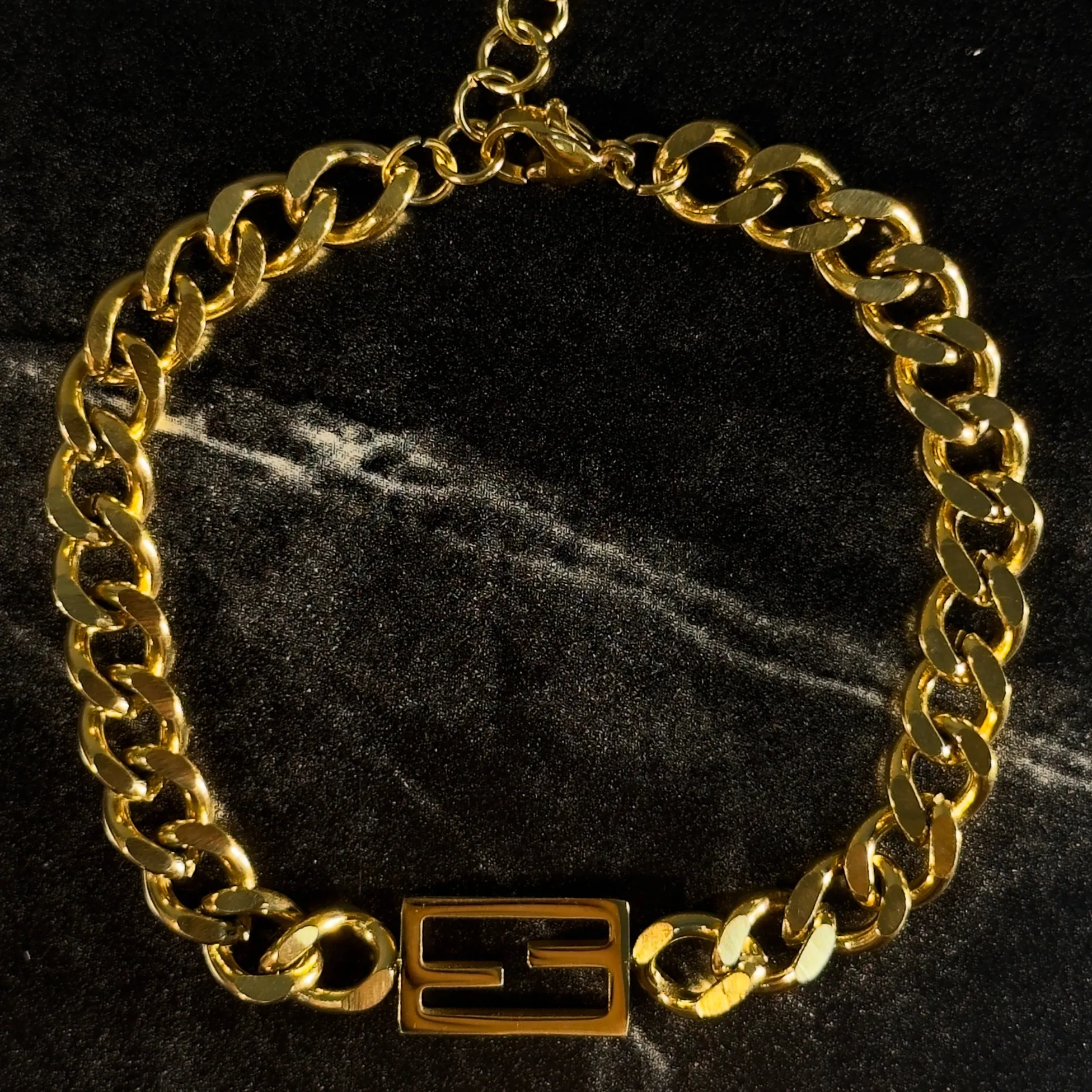 Maze bracelet