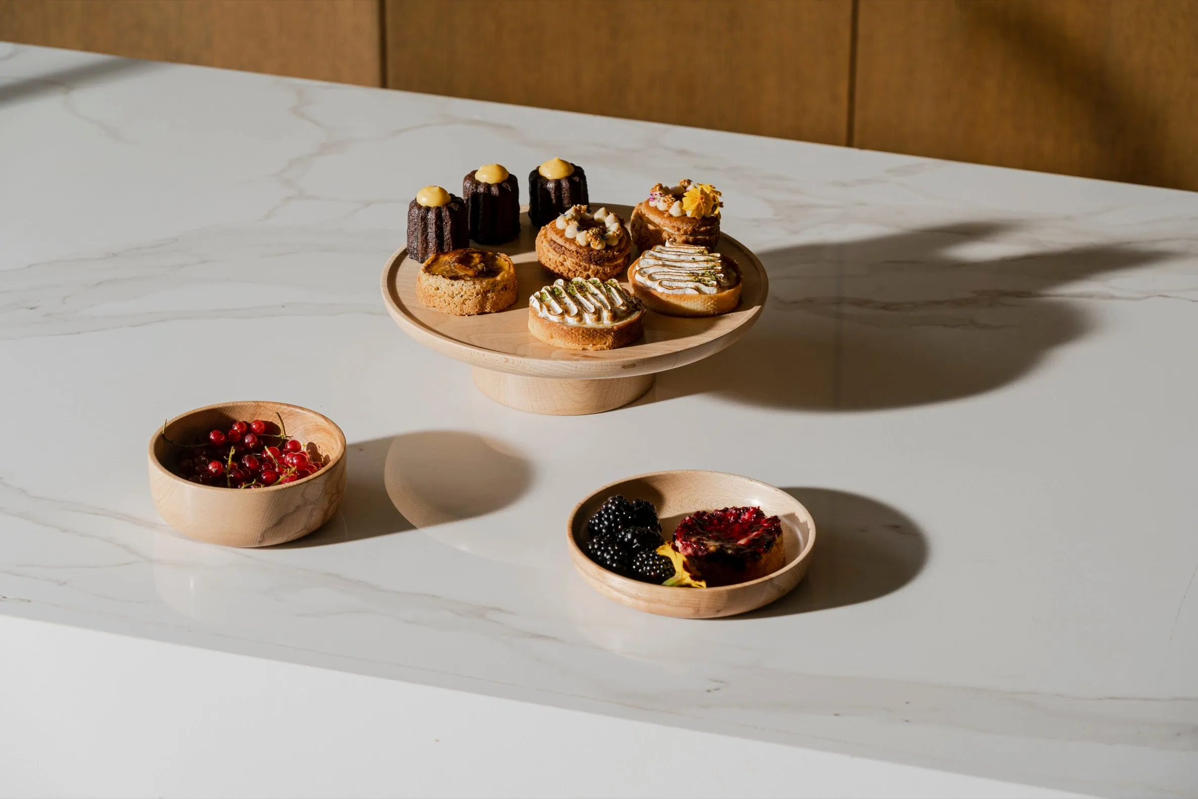 Oul Serving Platter and Bowls