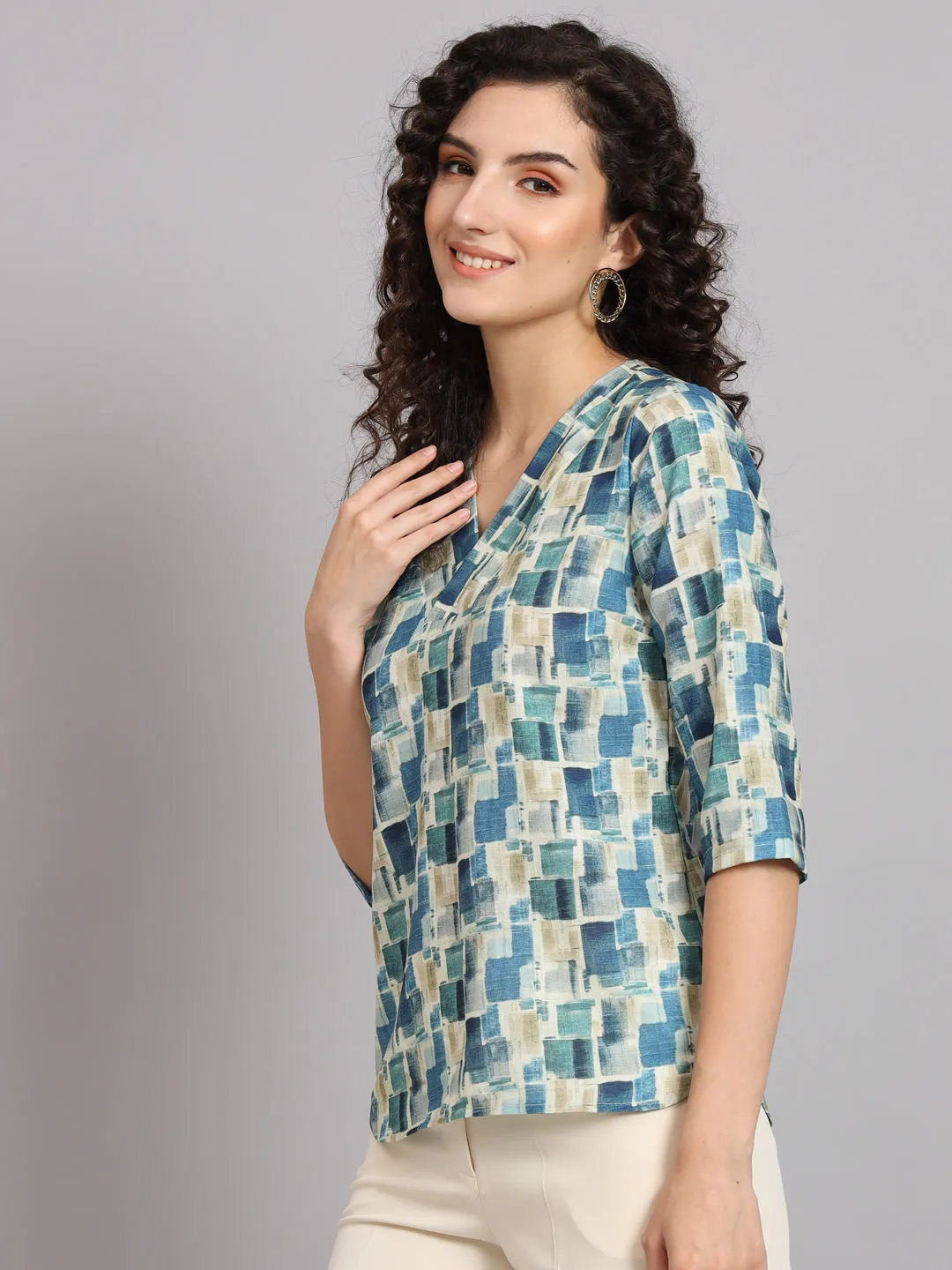 Regular Fit Printed V-Neck Top - Blue and Green