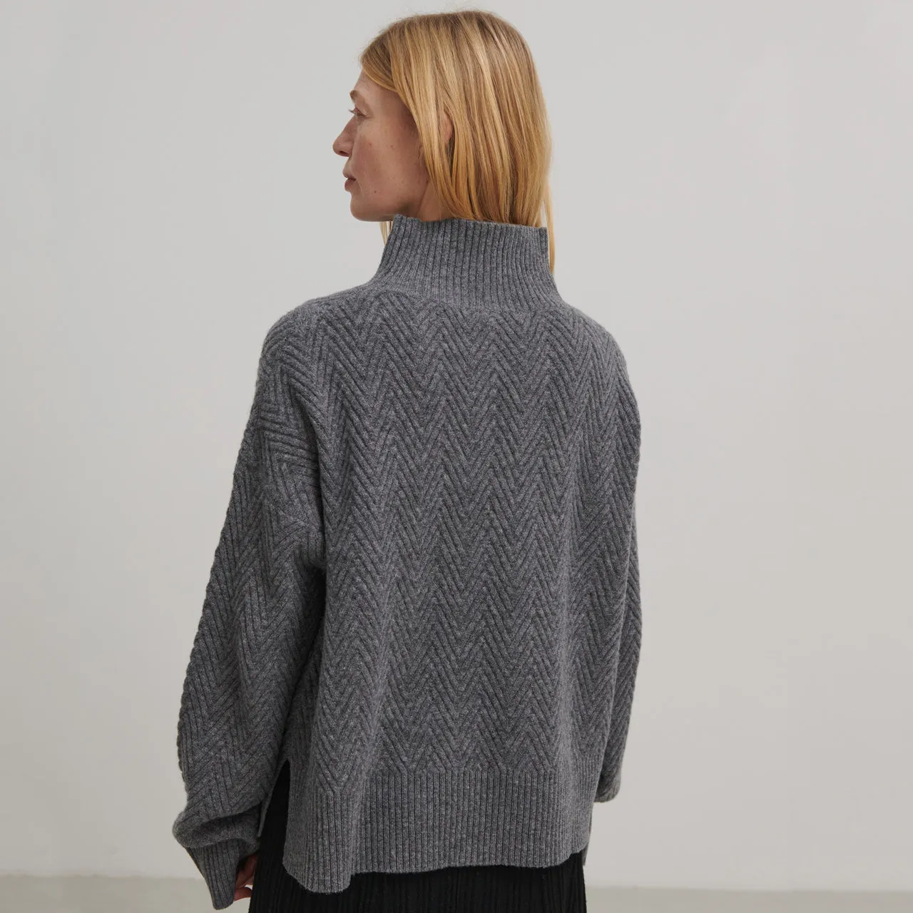 Women's Structure Sweater - 100% Lambswool - Charcoal Melange (S, M, L)