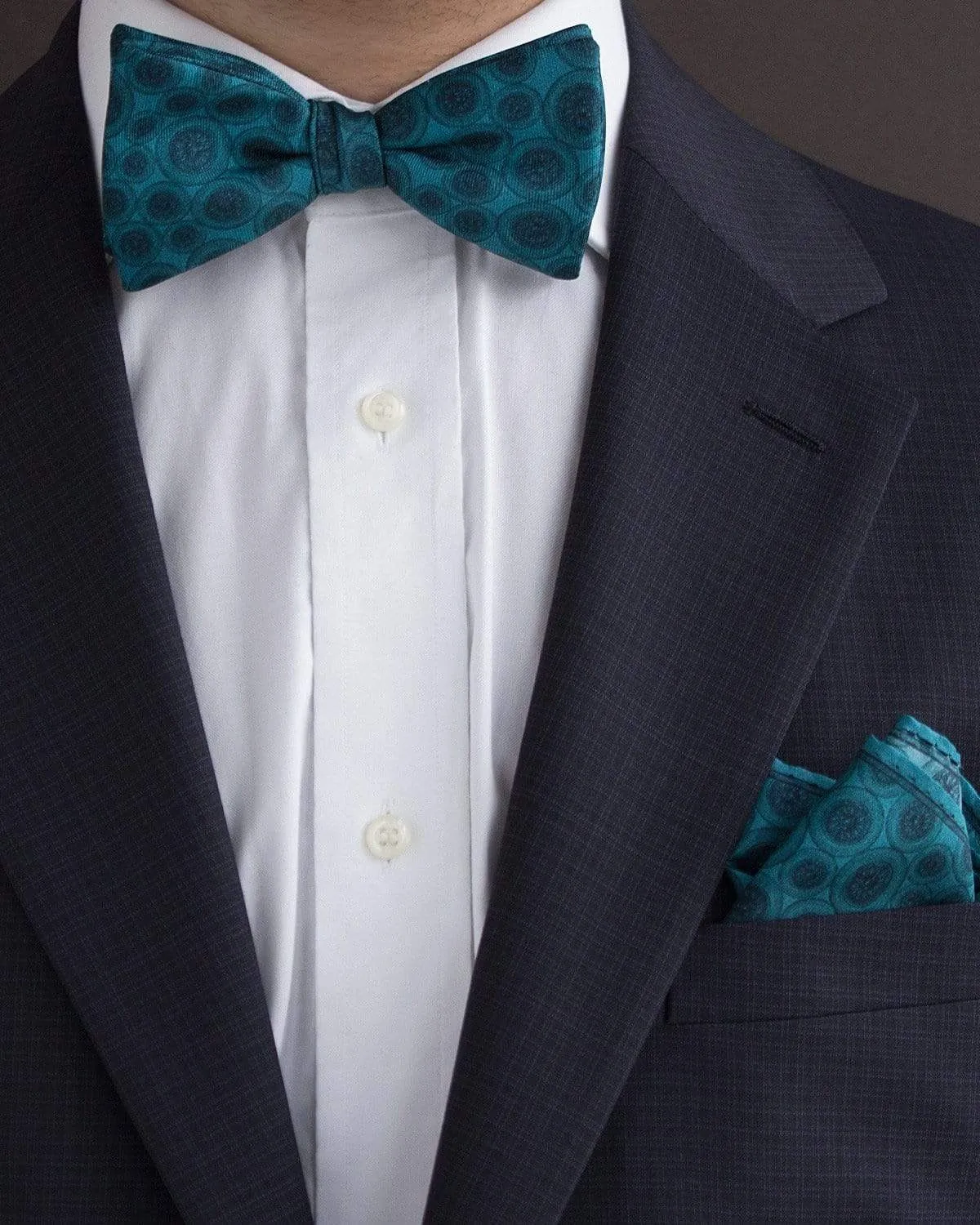 WORLD BEATER - Silk Bow Tie - Teal Blue