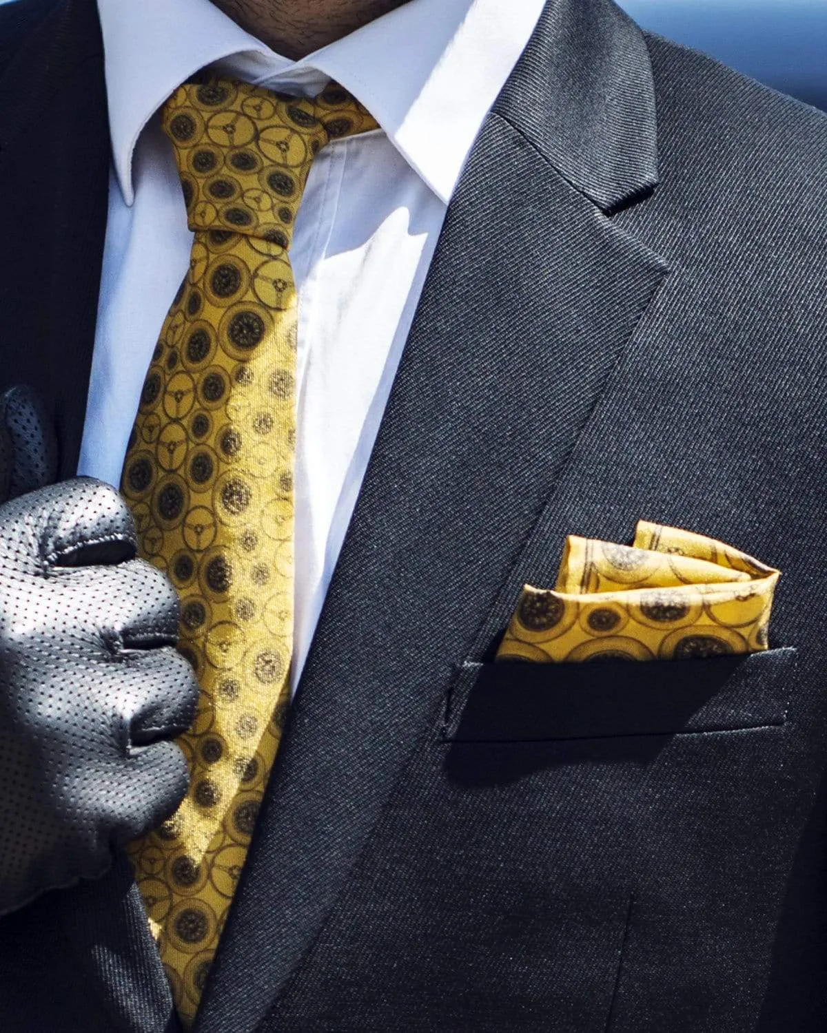 WORLD BEATER - Silk Pocket Square - Yellow